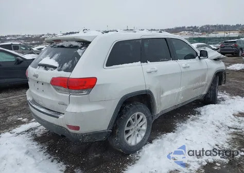 2015 Jeep Grand Cherokee Laredo z USA, uszkodzony, nr VIN 1C4RJFAG2FC237017